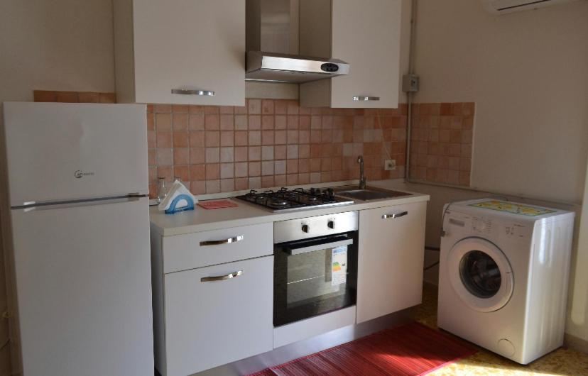 Flat In Olbia Centro Apartment Bagian luar foto